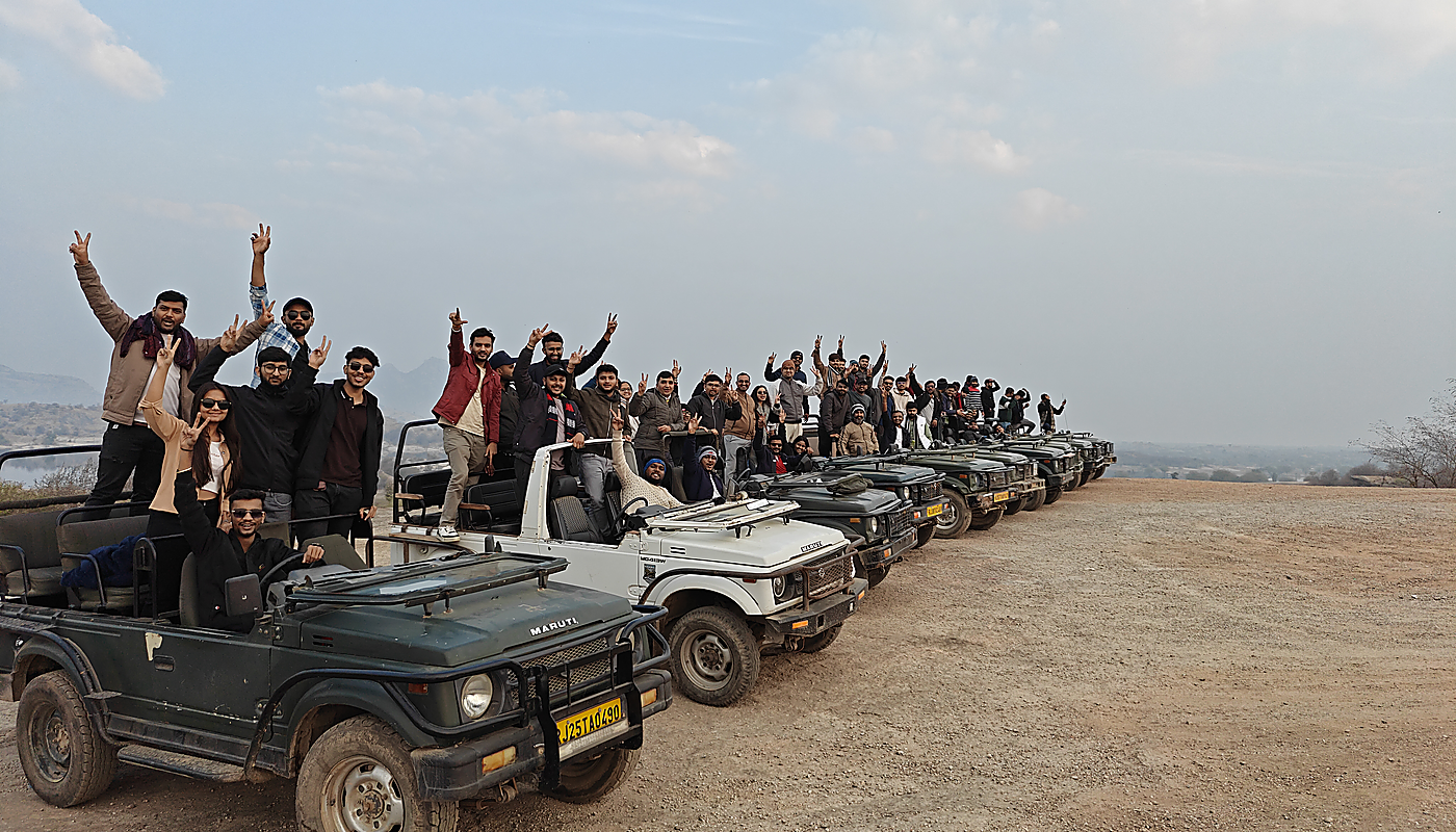 LogicRays team adventure jeep safari